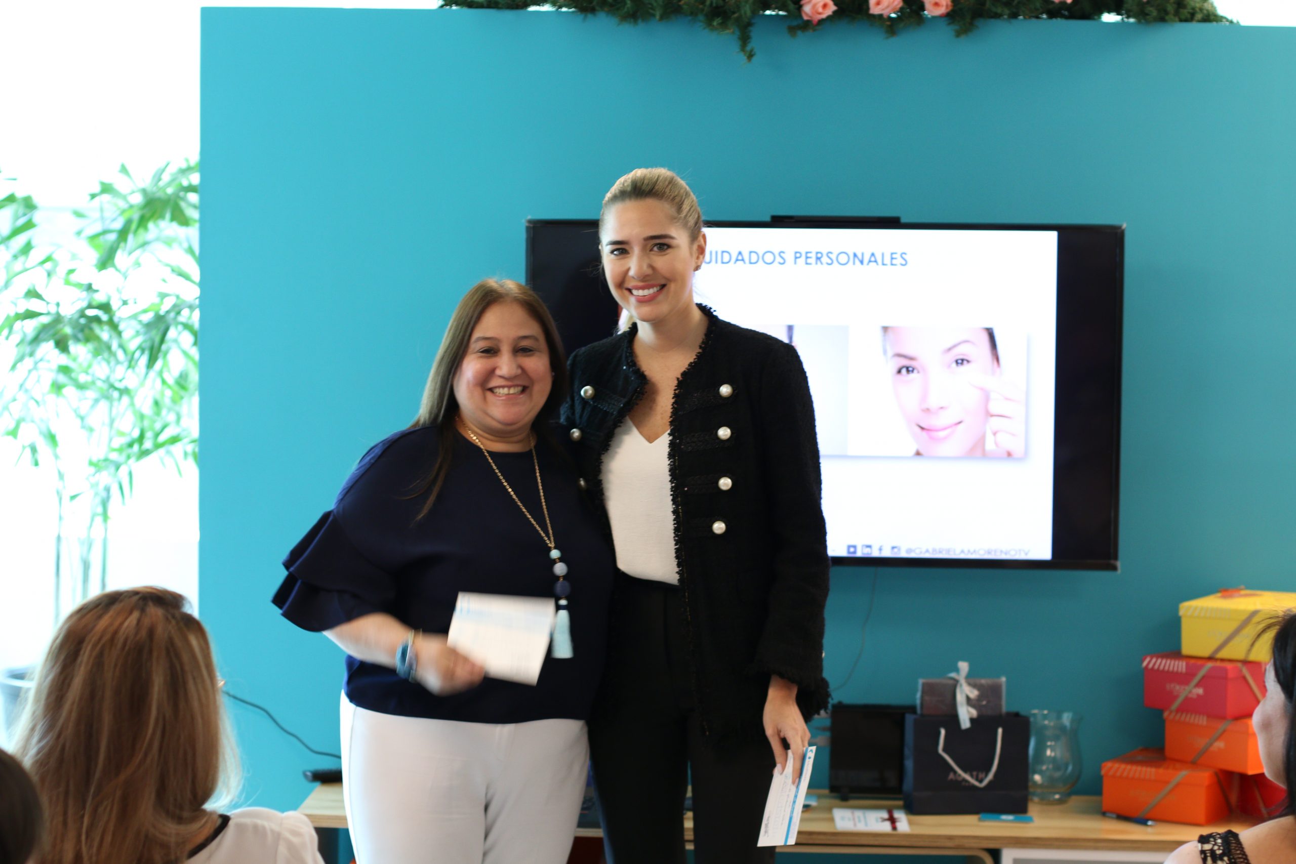 Seminario en el día de las madres para Celsia